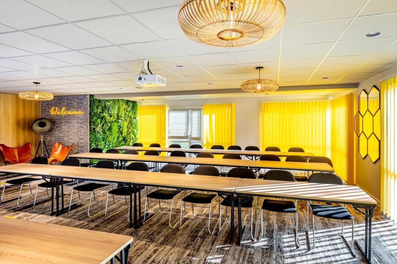 Mercure Lyon Est Chaponnay Exterior photo